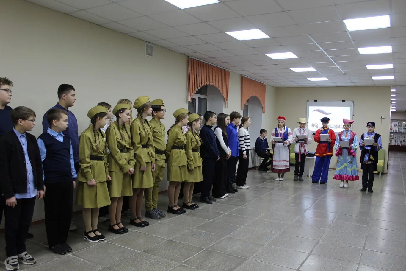 ​Единство народов – сила России: торжественное открытие Года единства народов РФ в МКОУ Аксарихинская СОШ