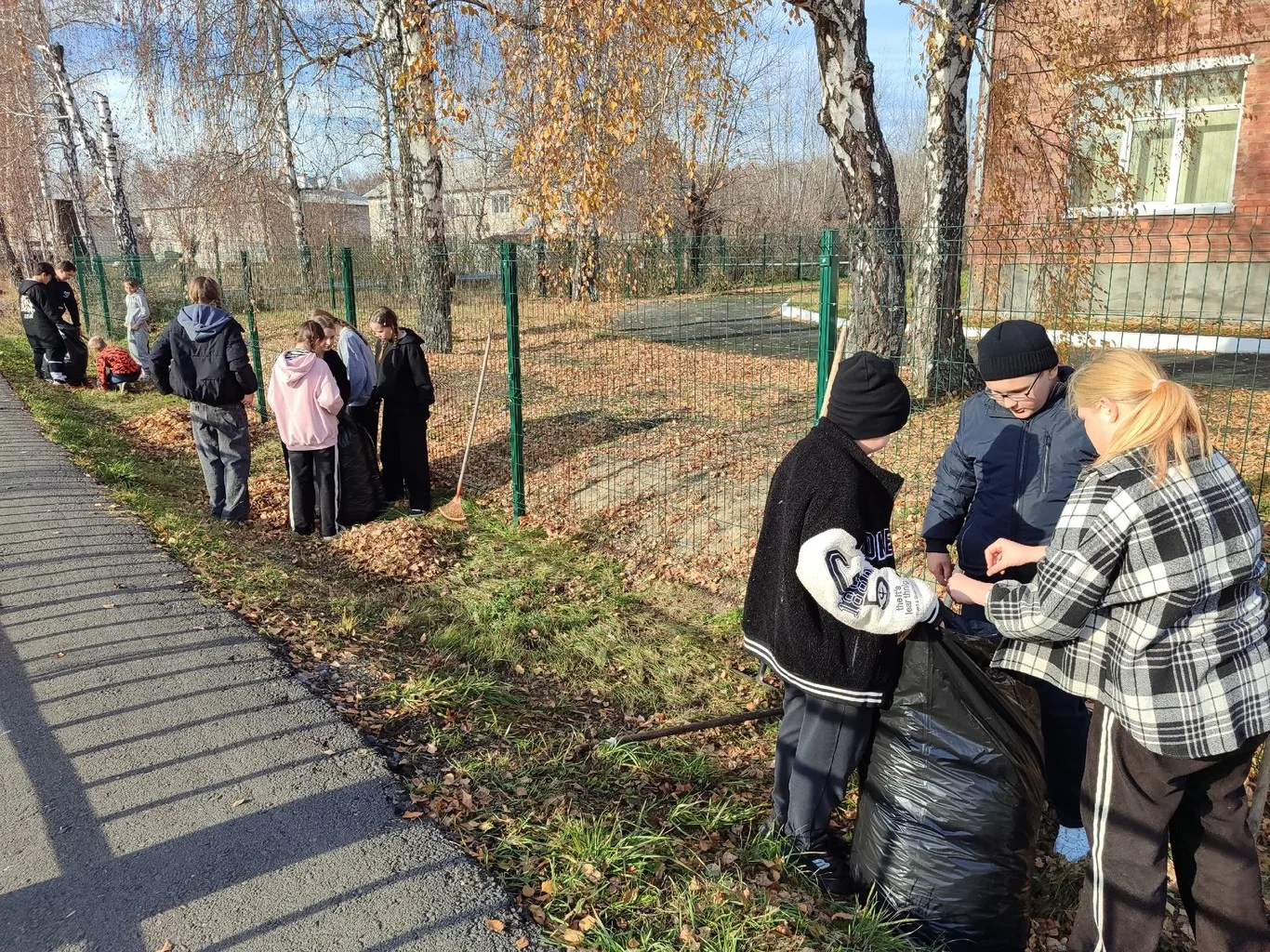 Традиционный осенний субботник
